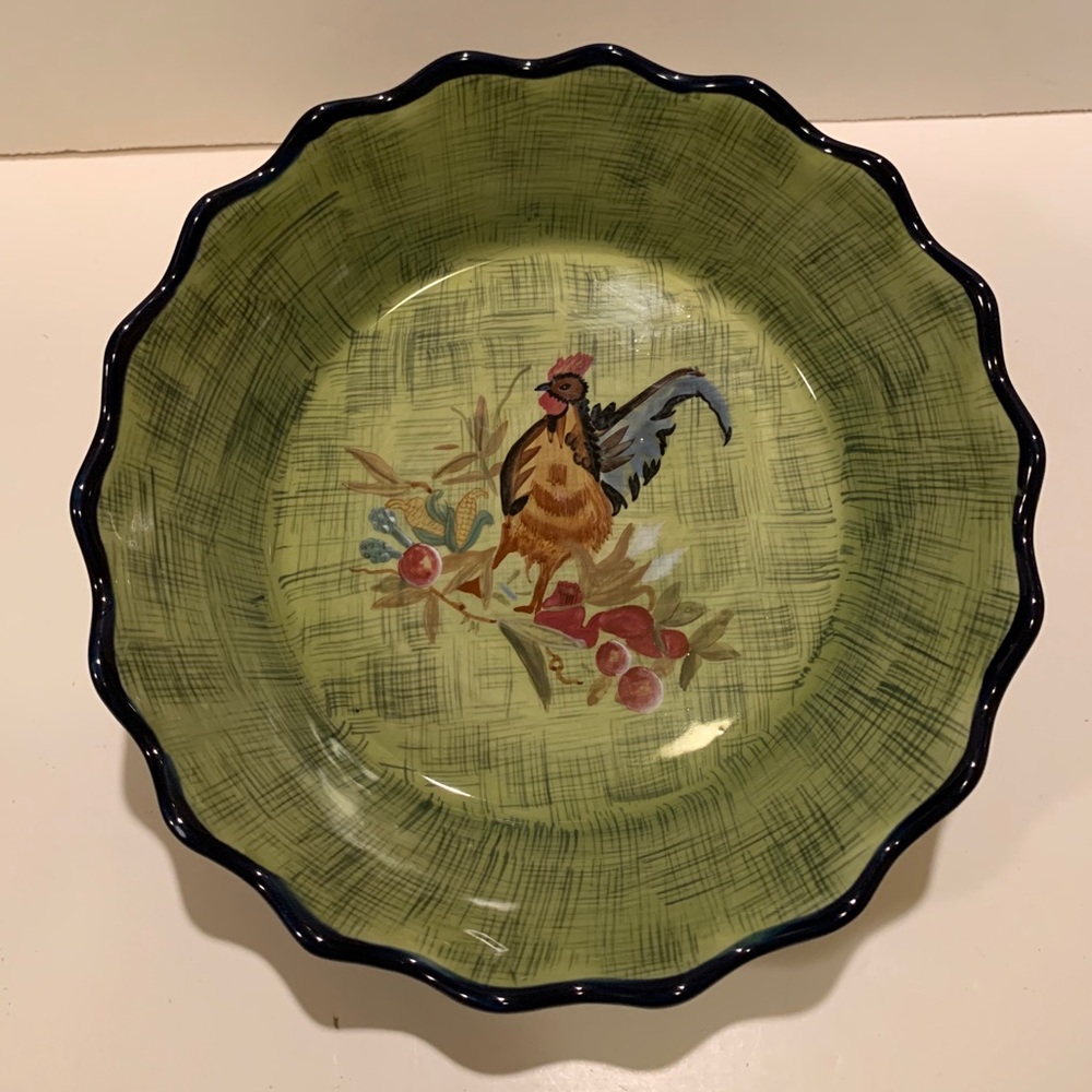 NWT TRACY PORTER ROUND PIE PLATE.